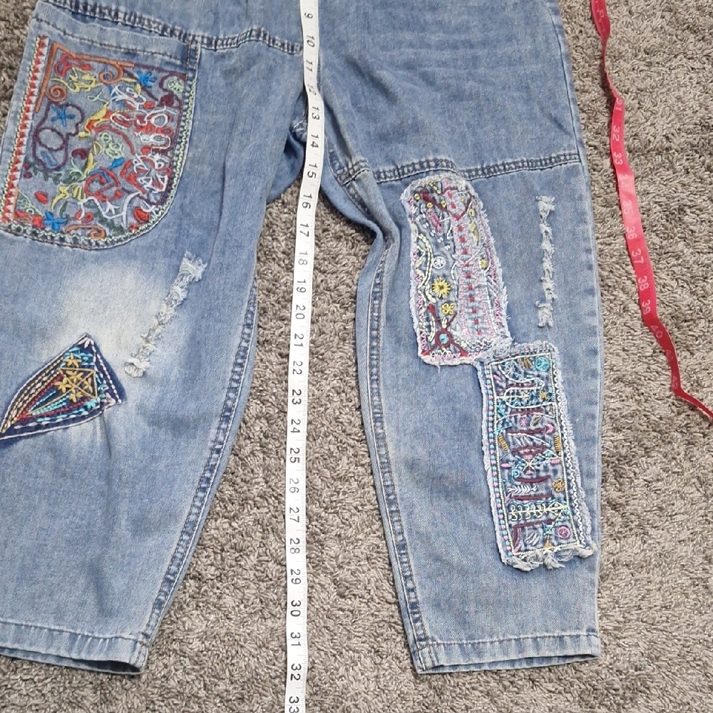 Lightweight Denim Embroidered Patchwork Distresse… - image 5